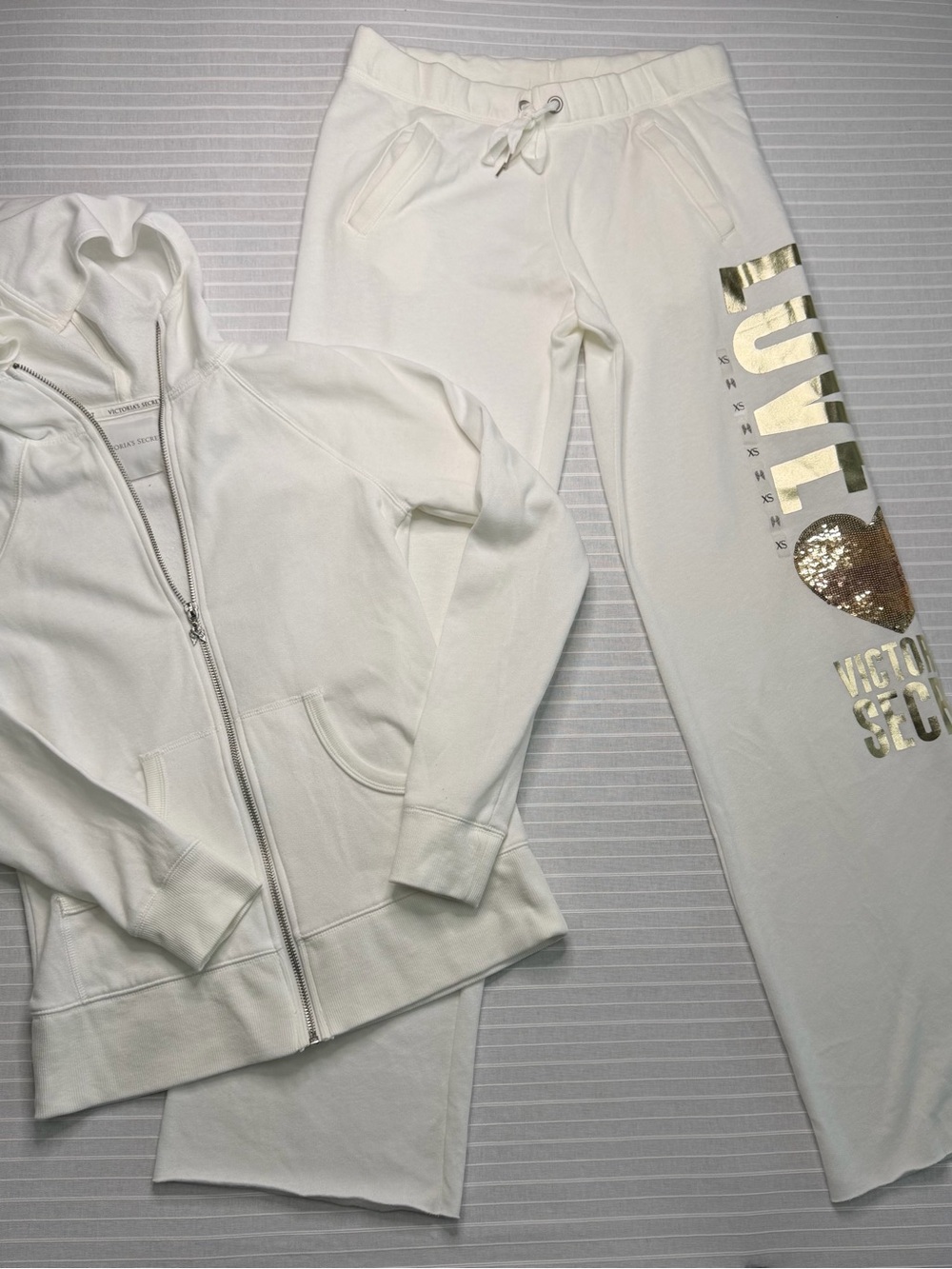 Victoria’s Secret LOVE Gold Sequin Angel Wing Tracksuit Set XS 🤍✨